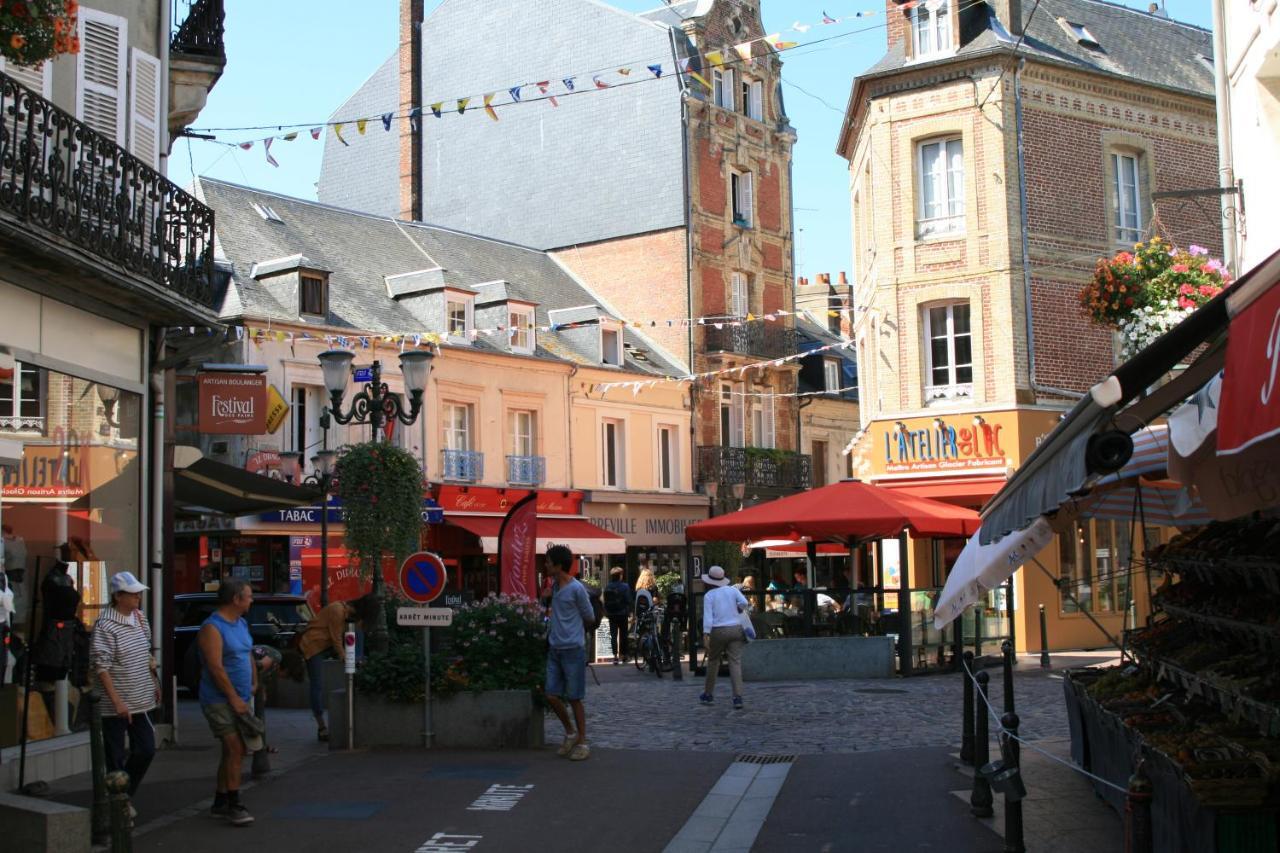 Studio En Plein Coeur De Trouville Exterior photo